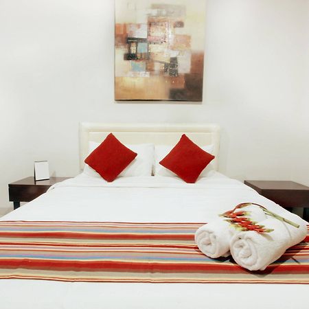 ג'קרטה Omah Dasar Hotel מראה חיצוני תמונה