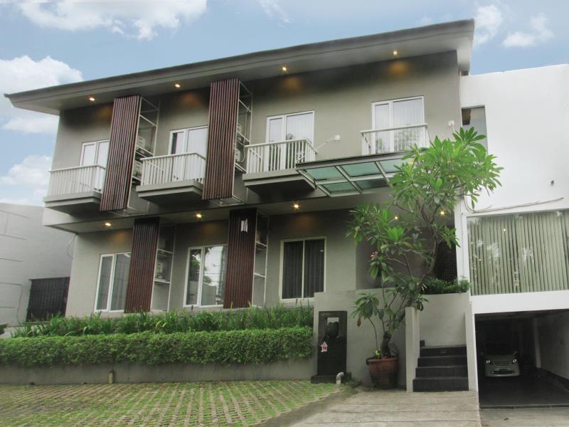 ג'קרטה Omah Dasar Hotel מראה חיצוני תמונה